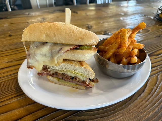 Cubano.
